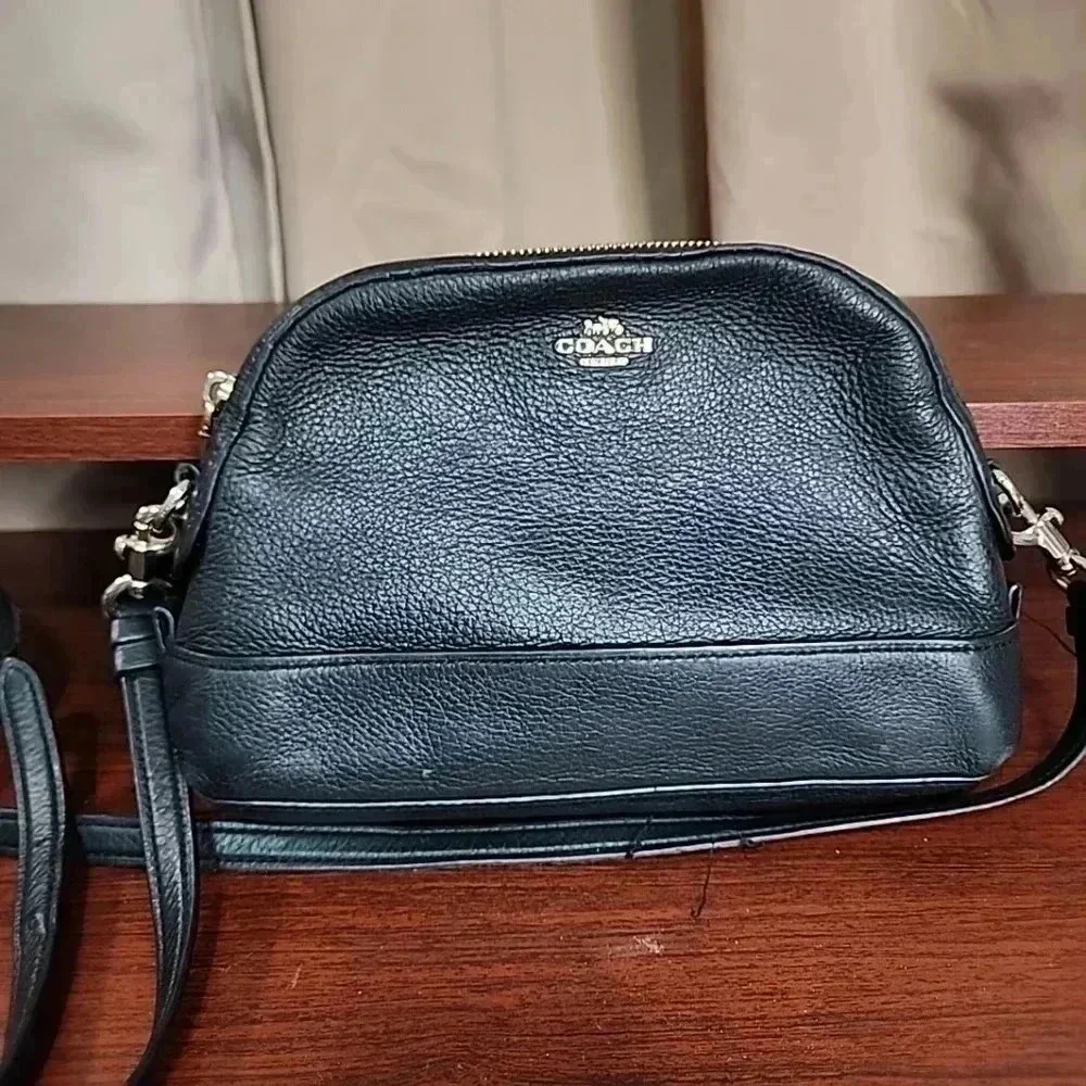 Coach Leather Vintage Dome Shoulder Bag – Authentic Preowned